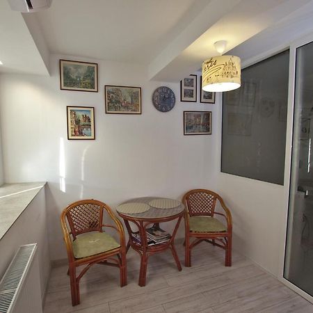 5 Apartshotel Faleza Galati Eksteriør billede