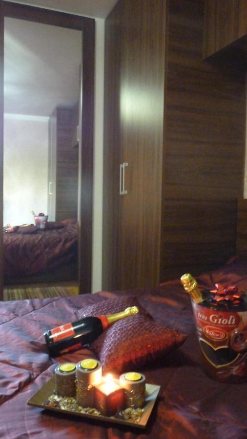 5 Apartshotel Faleza Galati Eksteriør billede