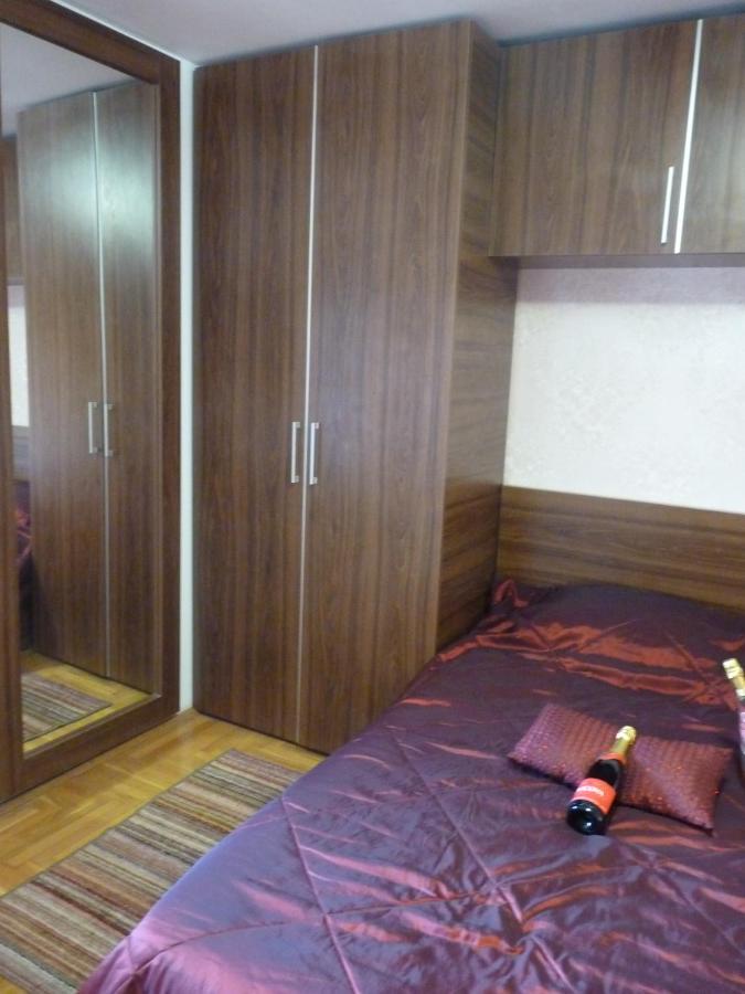 5 Apartshotel Faleza Galati Eksteriør billede