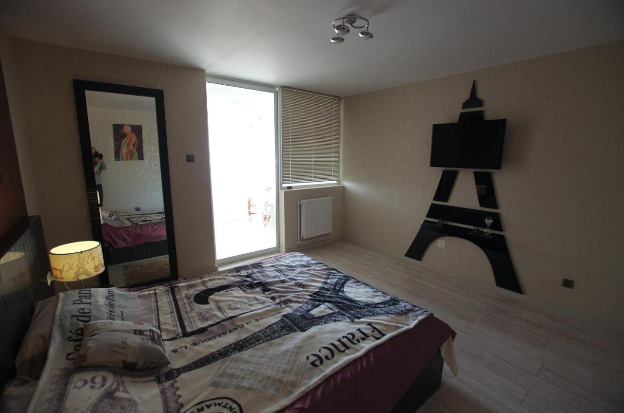 5 Apartshotel Faleza Galati Eksteriør billede