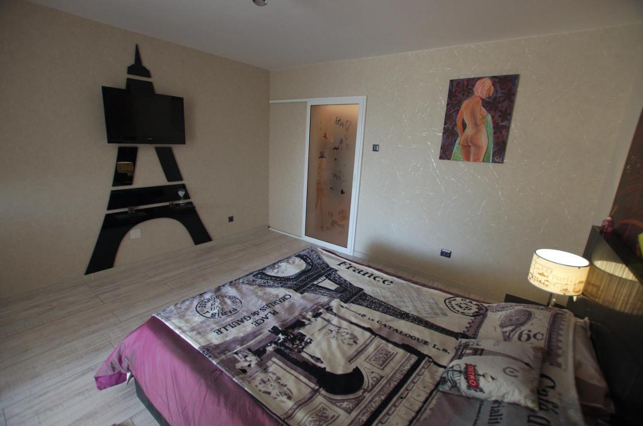 5 Apartshotel Faleza Galati Eksteriør billede