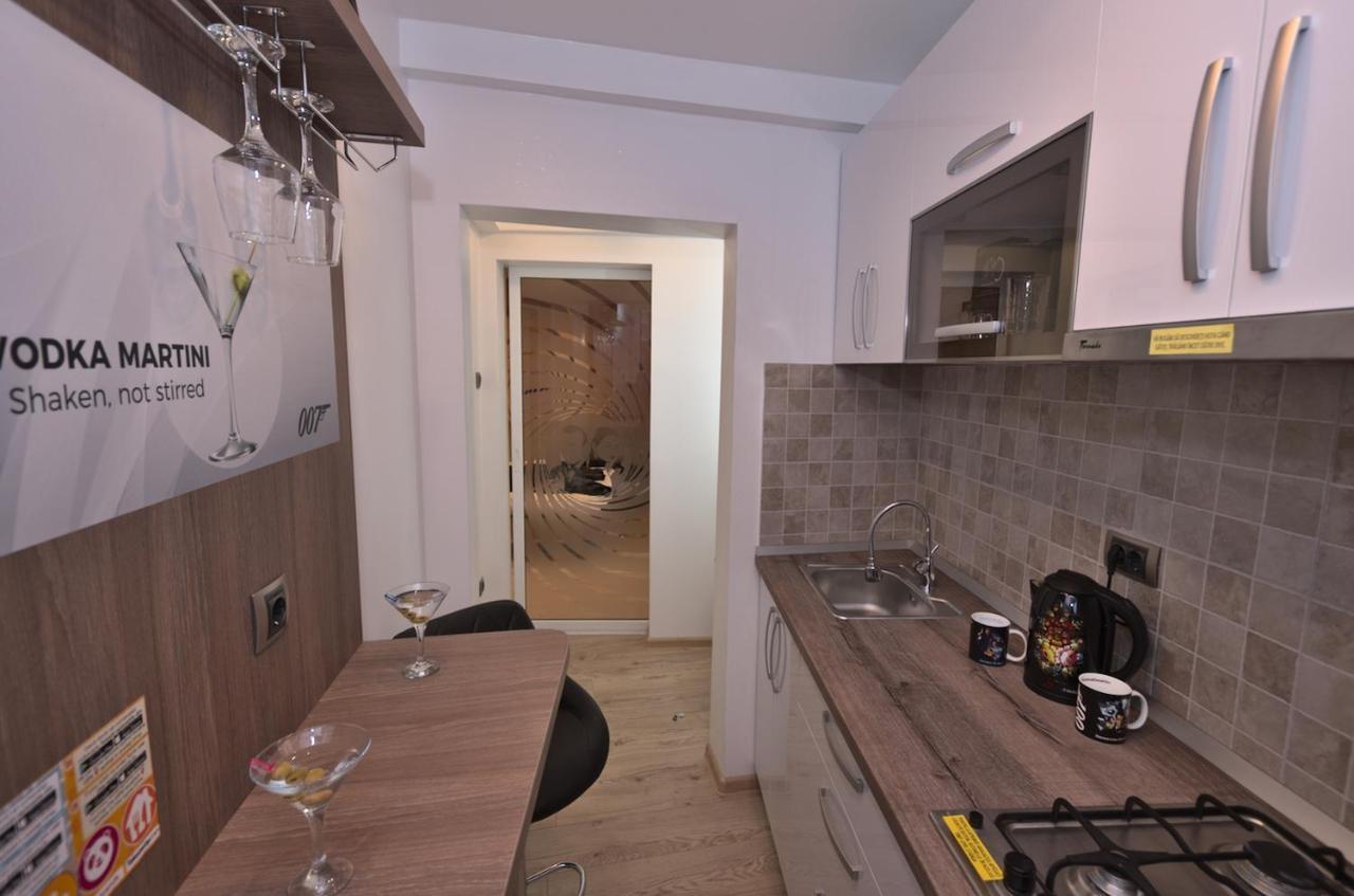 5 Apartshotel Faleza Galati Eksteriør billede
