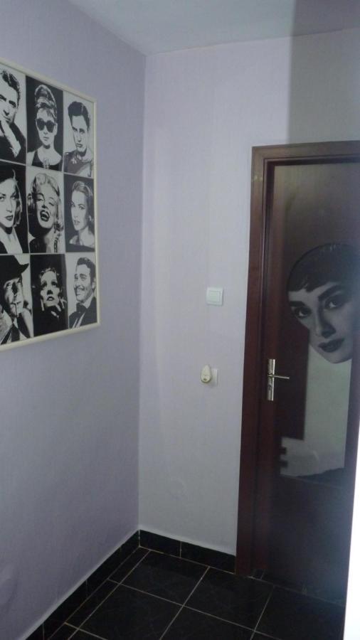 5 Apartshotel Faleza Galati Eksteriør billede