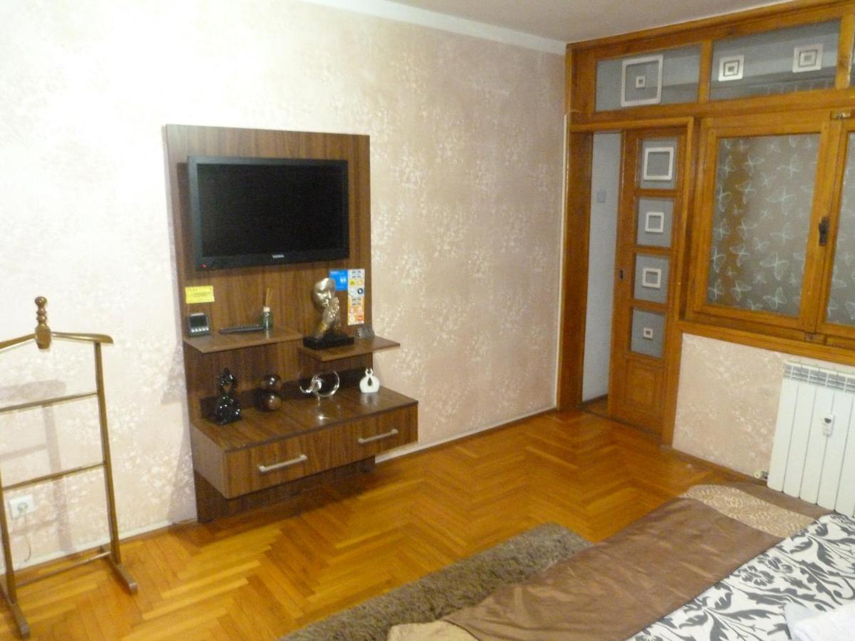 5 Apartshotel Faleza Galati Eksteriør billede